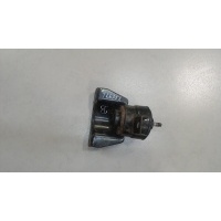 Подушка крепления двигателя левая=правая Suzuki Swift 2003-2011 2010 1161062J01