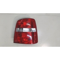 Фонарь (задний) правая Volkswagen Touran 2003-2006 2006 1T0945096F