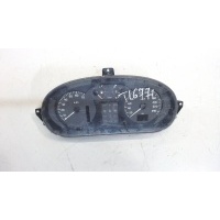 Щиток приборов (приборная панель) Renault Scenic 1996-2002 2001 8200038772