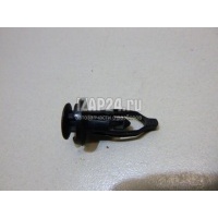 Крепеж (клоп) Toyota Picnic (XM10) (1996 - 2001) 5216116010