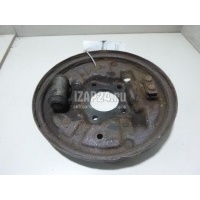 Щит опорный задний правый Toyota Avensis I (1997 - 2003) 4704305020