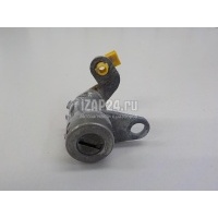 Вставка замка двери лев. Hyundai-Kia Spectra (2001 - 2011) 0K2A176920A