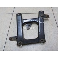 Кронштейн (сопут. товар) Mitsubishi Pajero/Montero Sport (K9) (1997 - 2008) MD338301