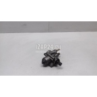 Насос (ТНВД) бензиновый VAG Golf Plus (2005 - 2014) 03C127025R
