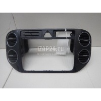 Рамка магнитолы VAG Golf Plus (2005 - 2014) 5M0858069NVAL