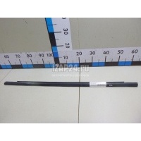 Накладка стекла заднего правого Suzuki Liana (2001 - 2007) 8383154G00