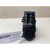 Дефлектор воздушный Nissan Note (E11) (2006 - 2013) 687509U00B