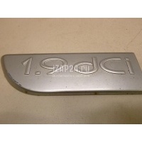 Эмблема Renault Scenic II (2003 - 2009) 8200209142