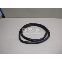 Уплотнитель заднего стекла Mitsubishi Pajero/Montero III (V6, V7) (2000 - 2006) MR971374