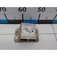 Кронштейн усилителя заднего бампера правый Toyota RAV 4 (2000 - 2005) 5832342010