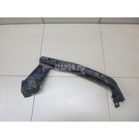 Кронштейн переднего бампера правый Honda CR-V (2002 - 2006) 71140S9A010