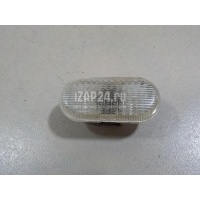 Повторитель на крыло белый Renault Clio II/Symbol (1998 - 2008) 8200394531