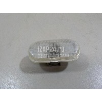 Повторитель на крыло белый Renault Clio II/Symbol (1998 - 2008) 8200394531