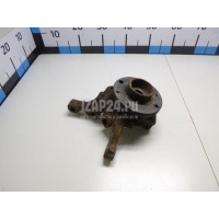 Кулак поворотный передний правый Renault Clio II/Symbol (1998 - 2008) 8200207313