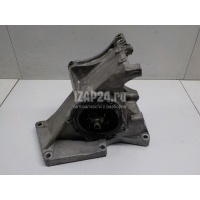 Насос водяной (помпа) Land Rover Discovery II (1998 - 2004) PEM500040