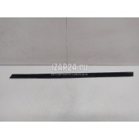 Уплотнитель (внутри) Toyota RAV 4 (2006 - 2013) 6817142050