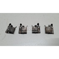 Установочный к-кт передних колодок Toyota RAV 4 (2006 - 2013) 0494742050