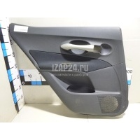 Обшивка двери задней левой Toyota Auris (E15) (2006 - 2012) 6764002E20B0