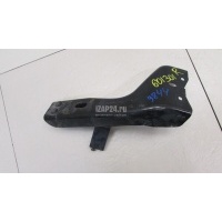 Кронштейн переднего бампера правый Nissan QX56 (JA60) (2004 - 2009) 620447S600