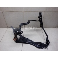 Кронштейн крепления фары Mercedes Benz W204 (2007 - 2015) 2046200991