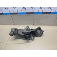 Кронштейн генератора Renault Vivaro (2001 - 2014) 117103943R