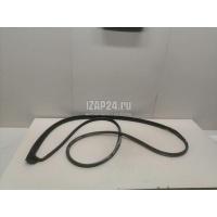 Уплотнитель двери Suzuki SX4 (2006 - 2013) 8465179J00