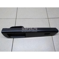 Накладка блока управления стеклоподъемниками Hyundai-Kia Ceed (2007 - 2012) 823611H000EQ