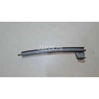 Направляющая стекла двери Toyota IS 250/350 (2005 - 2013) 6740453020