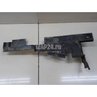 Воздуховод радиатора правый Ford Focus II (2008 - 2011) 1332490