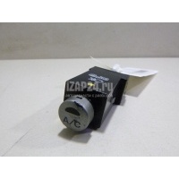 Кнопка кондиционера Mazda BT-50 (2006 - 2012) UR5661530A