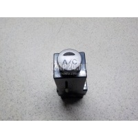 Кнопка кондиционера Mazda BT-50 (2006 - 2012) UR5661530A