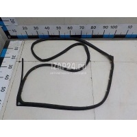 Уплотнитель двери Chrysler 300C (2004 - 2010) 5065165AH