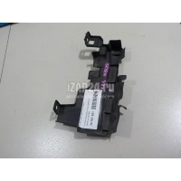 Воздуховод радиатора правый Land Rover Range Rover Sport (2005 - 2012) LR013043