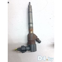 Форсунка Hyundai i30 2008 0445110320