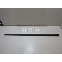 Накладка стекла заднего правого Toyota CorollaVerso (2004 - 2009) 681730F010