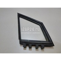 Уплотнитель стекла двери Toyota CorollaVerso (2004 - 2009)  682150F010