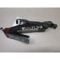 Петля крышки багажника Mazda Mazda 3 (BL) (2009 - 2013) BBM452710A