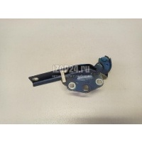 Петля капота правая VAG Passat CC (2008 - 2017) 3C8823302A