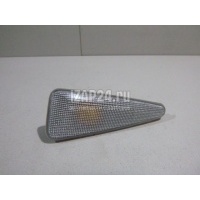 Повторитель на крыло правый белый Renault Symbol II (2008 - 2012) 8200602765