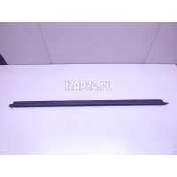 Уплотнитель стекла двери VAG Golf VI (2009 - 2013) 5K4837479B5AP