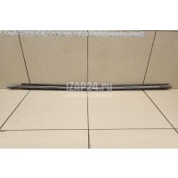 Накладка стекла переднего правого Toyota Highlander II (2007 - 2013) 7571048070
