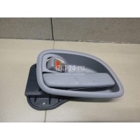 Ручка двери внутренняя левая Hyundai-Kia Carens (2006 - 2012) 826101D000S8