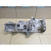 Кронштейн генератора Renault Sandero (2009 - 2014) 688300553R