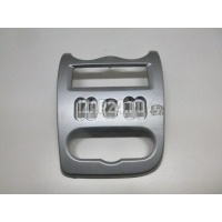 Накладка декоративная Renault Sandero (2009 - 2014) 8200739440
