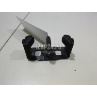Ответная часть замка багажника Renault Duster 2012 905702697R