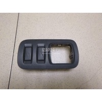 Накладка (кузов внутри) Renault Kaptur 2016 681636616R