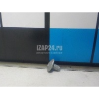 Болт VAG Amarok 2010 WHT002109