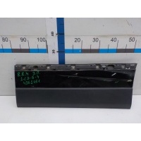Накладка двери задней левой Land Rover Range Rover IV 2012-2017 LR038856