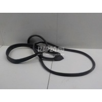 Уплотнитель двери Toyota Camry V50 (2011 - 2018) 6787206100