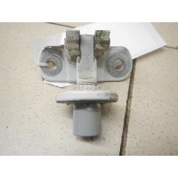 Петля двери багажника верхняя Land Rover Discovery IV (2009 - 2016) BHB780030